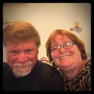 Hi!! our names are Tammy & Jason